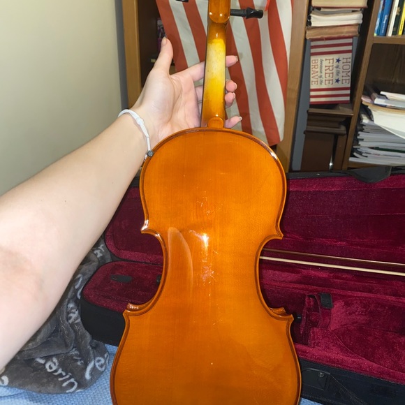 COPY - Authentic Mendini Violin and accessories!!! - Picture 2 of 16